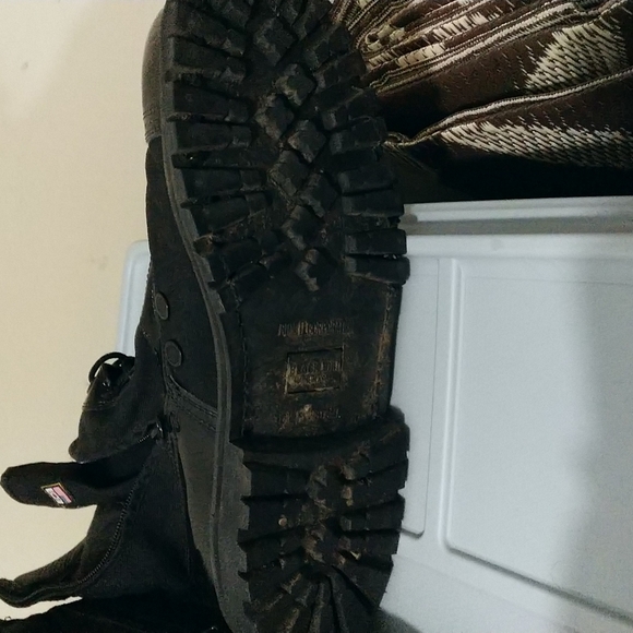 Size 13 black steel toe boots. - Picture 5 of 10